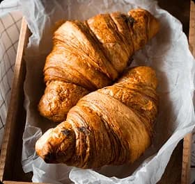 CROISSANT & BAGLES 